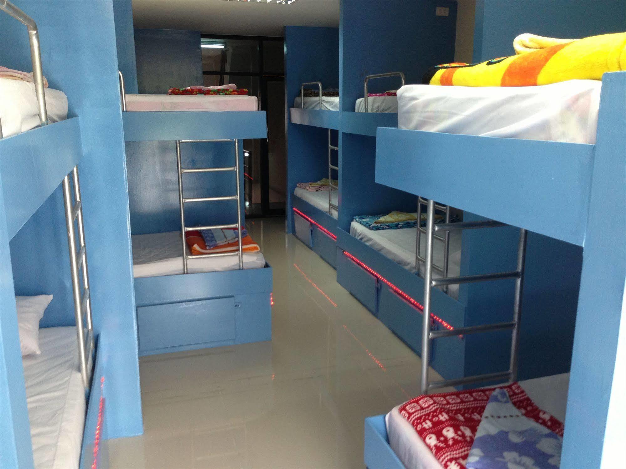 Asia Backpackers Pattaya Exterior foto